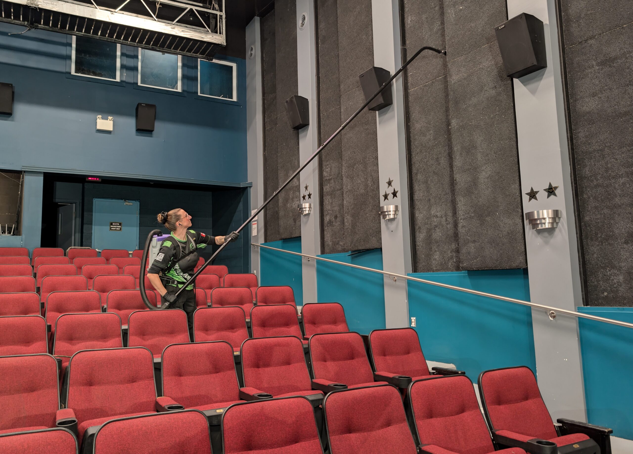 Commercial High Reach Cleaning